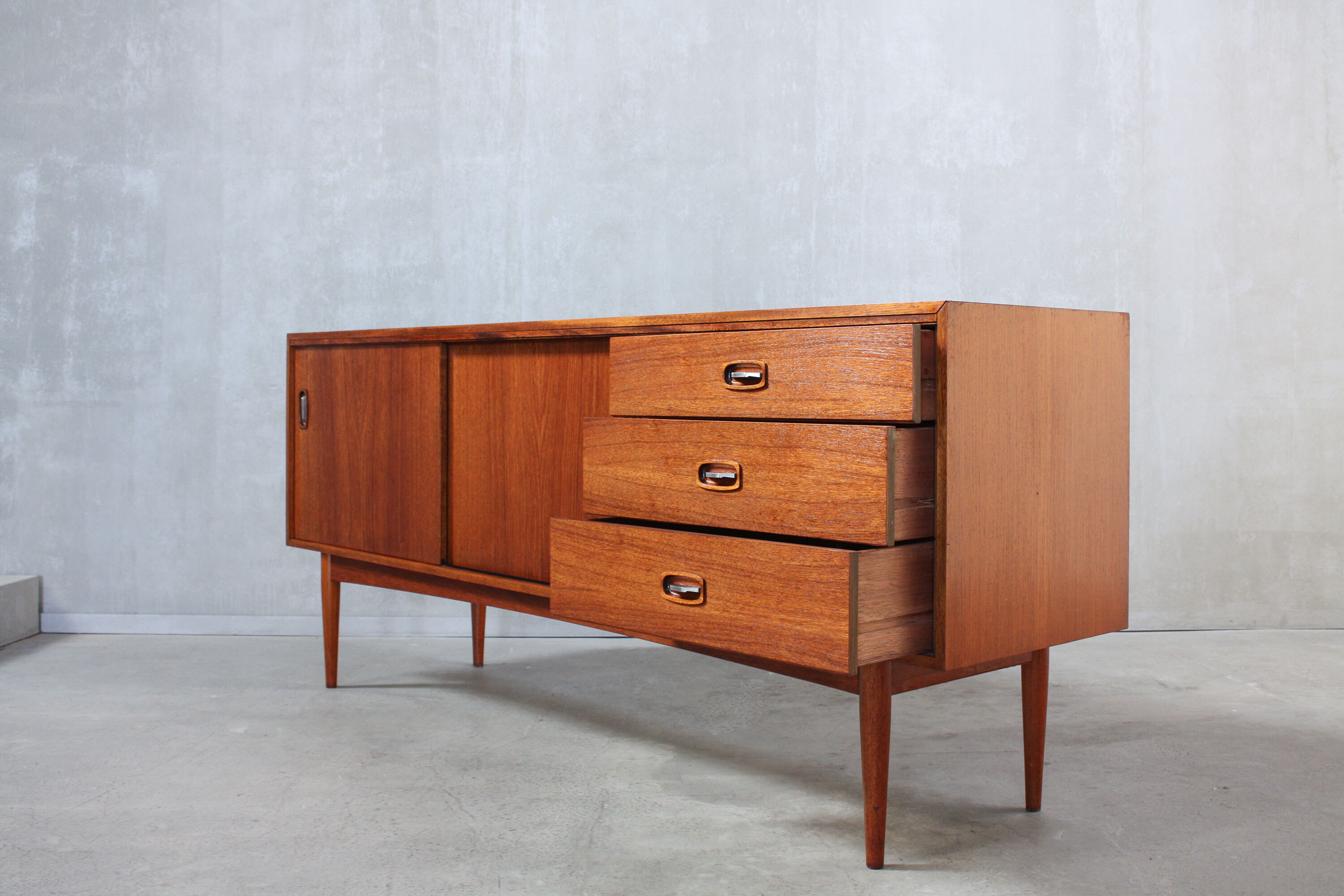 Enfilade vintage en teck, années 1960