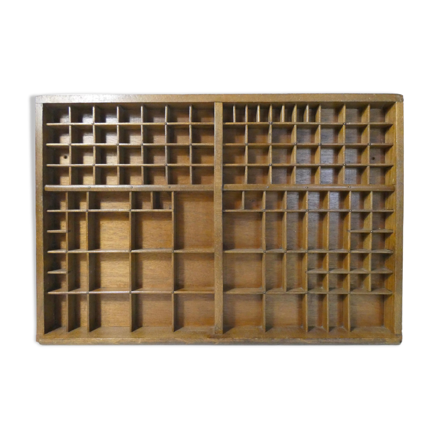 Old printing locker shelf in Trinket