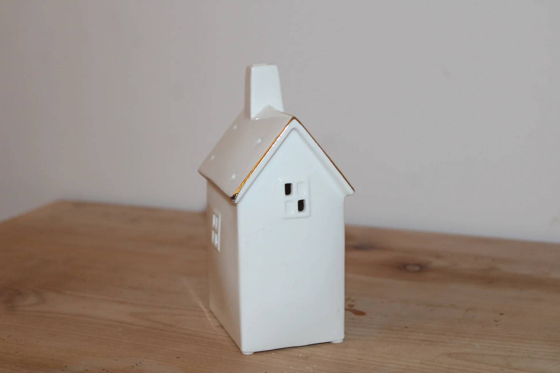 White and gold ceramic house lantern – Christmas light decoration