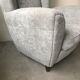 Paire de fauteuils italiens en velours