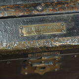 Old travel trunk 1900 "Snutsel" Lille