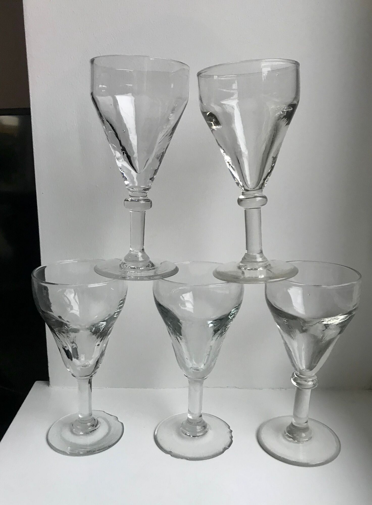 Set of 5 glass glasses molded very old early nineteenth century
