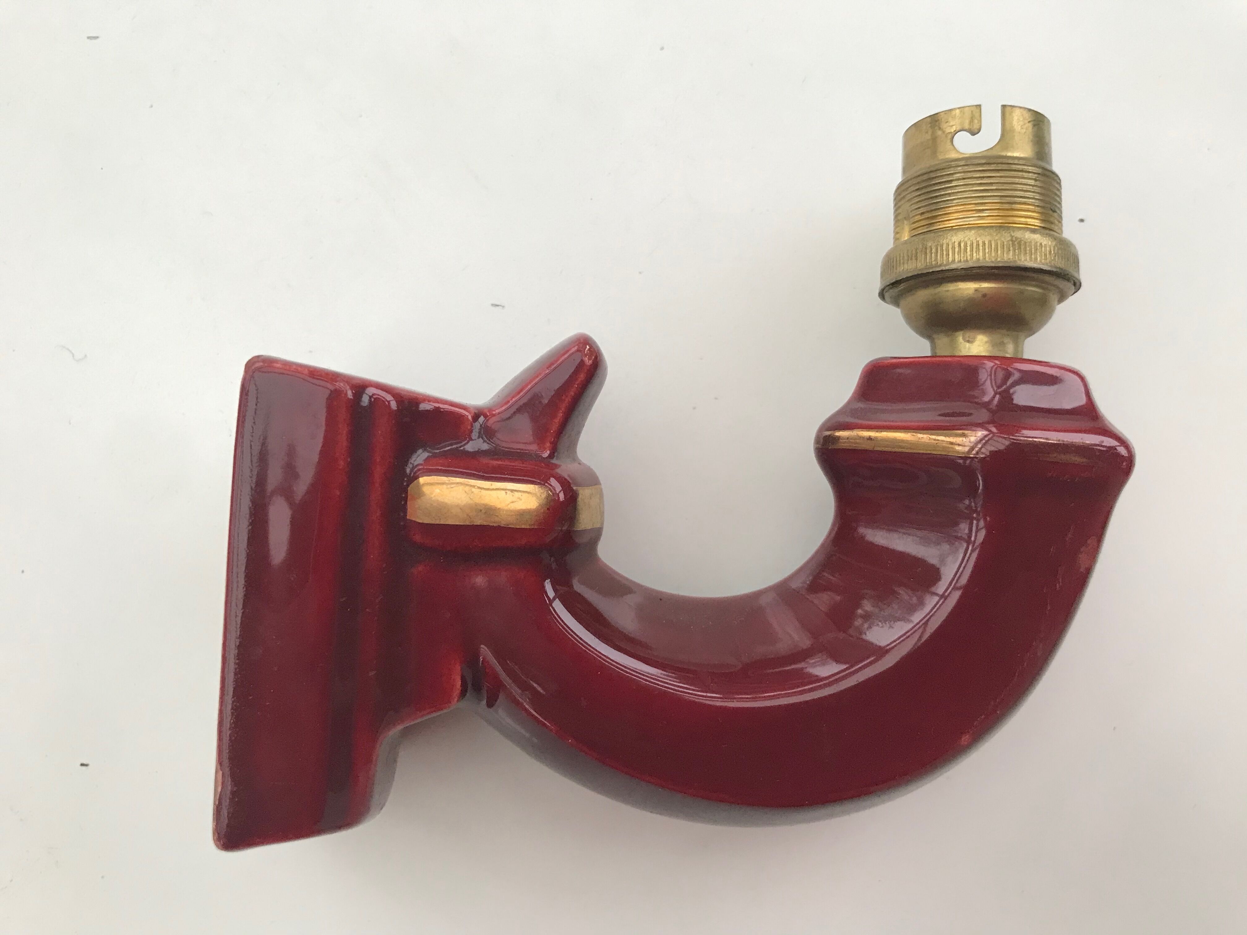 Trois anciennes appliques en céramique rouge Année 50
