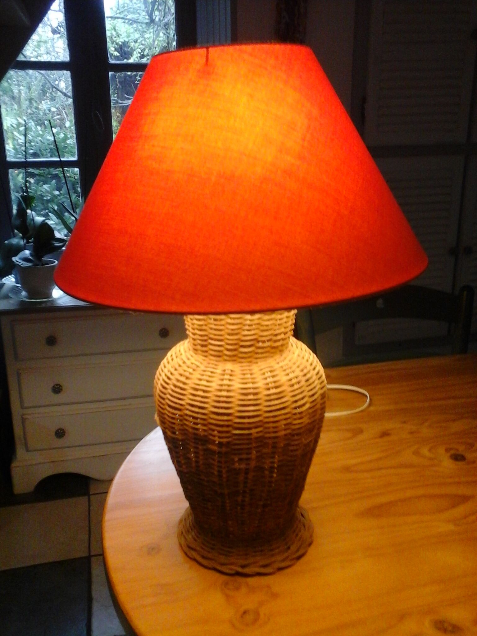 Wicker lamp