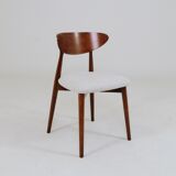 Set of 6 dining chairs, teak color wood, bouclè upholstery