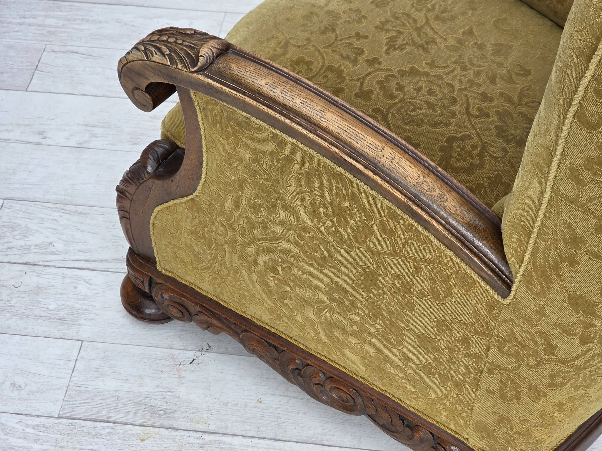 Fauteuil danois à dossier haut, années 1960, laine d'ameublement, bois de chêne massif.