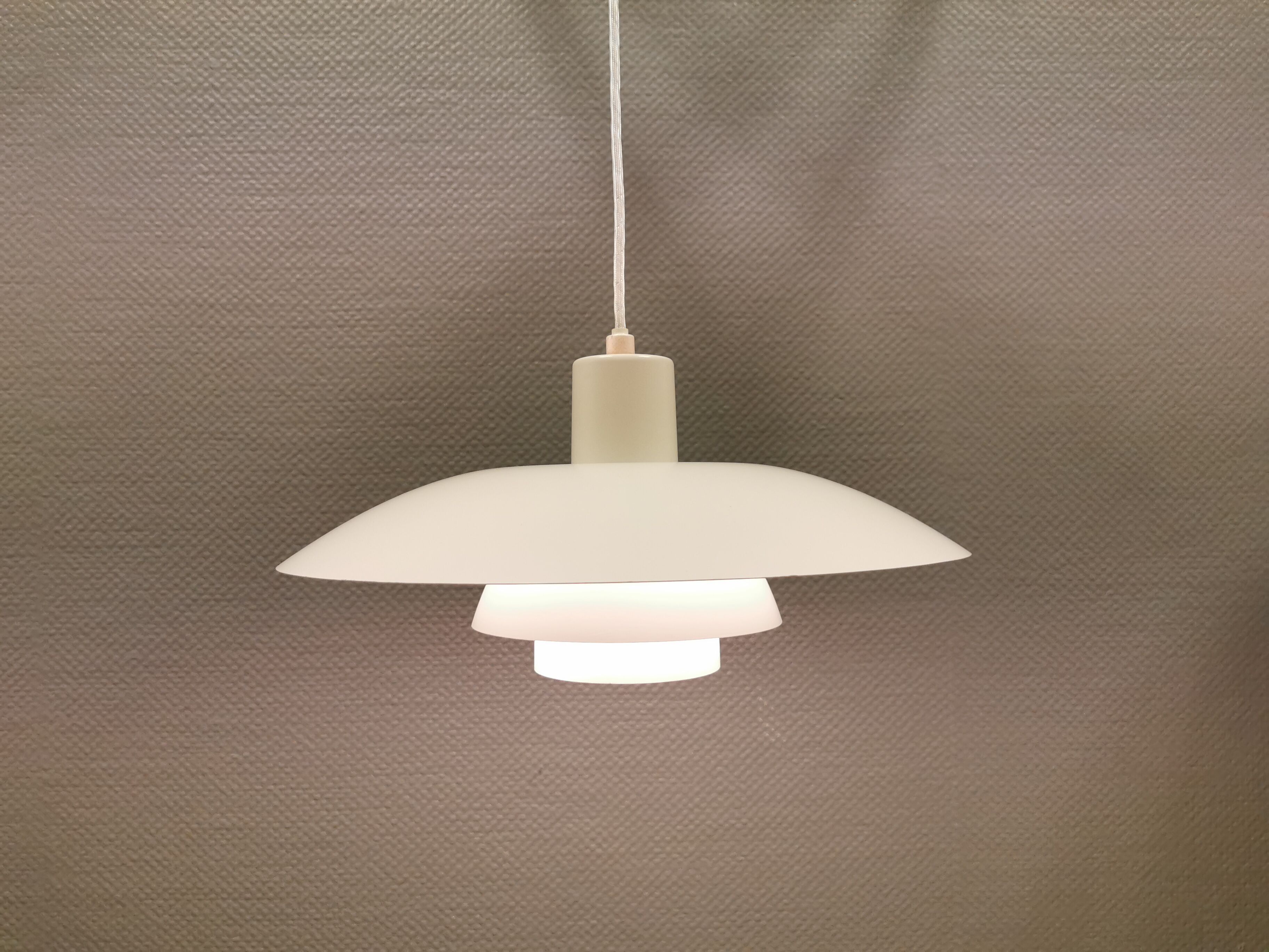 Suspension PH 4/3, en blanc