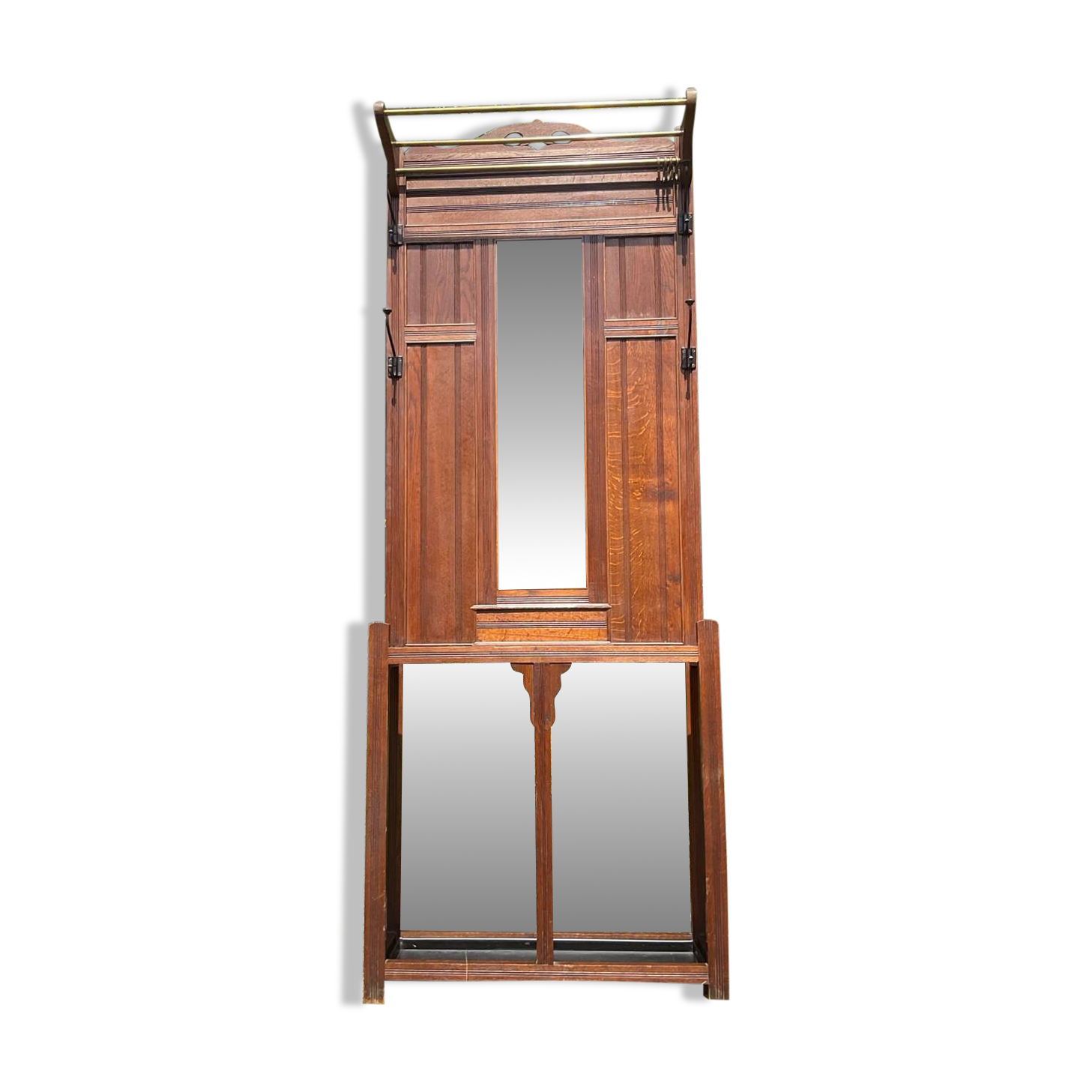 Art Deco oak cloakroom