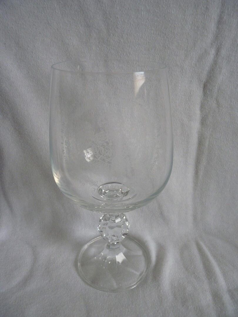 Lot of 5 glasses of commemoration Elisabeth queen 1900-1980 "