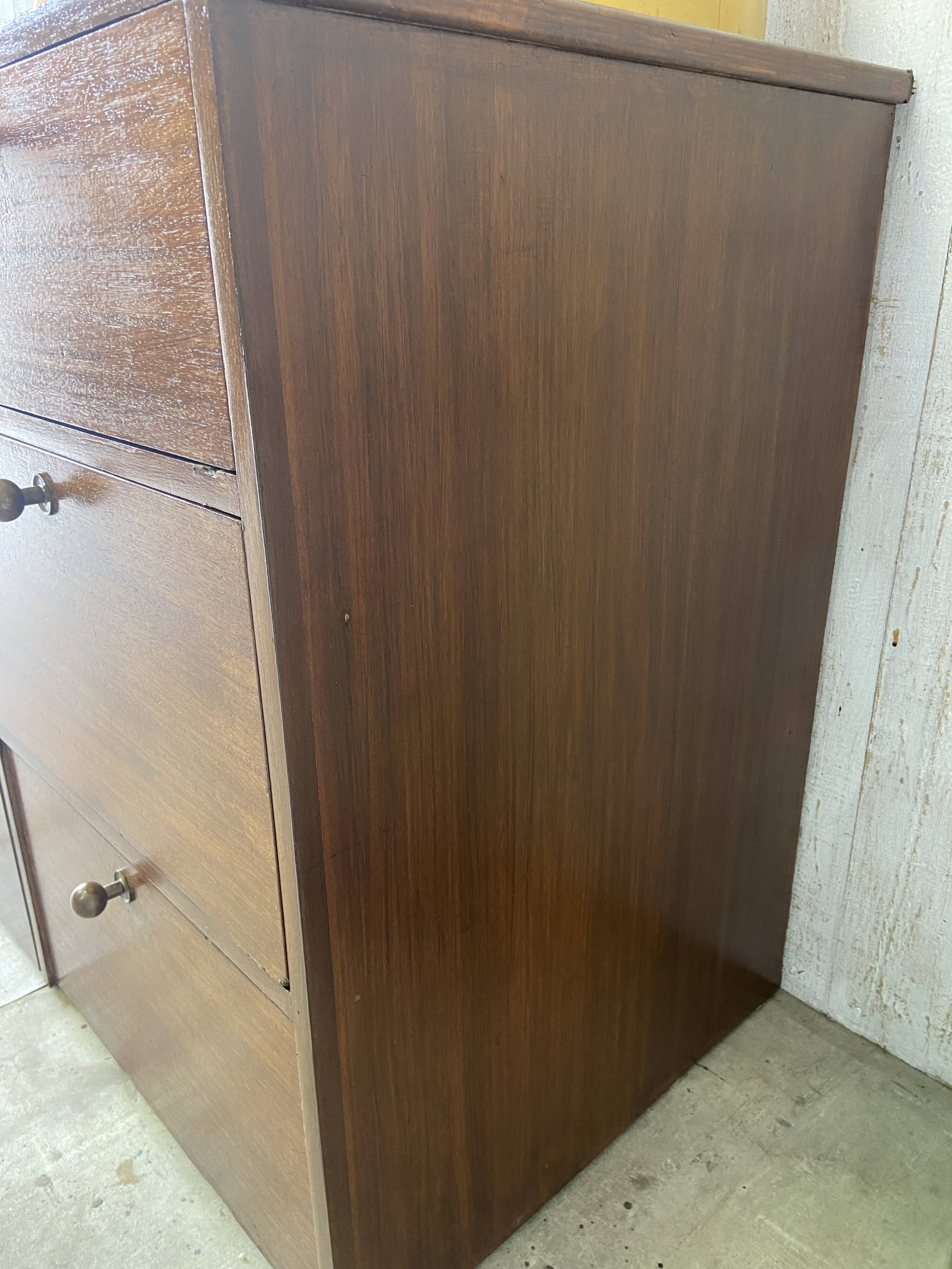 Meuble de mercerie vintage