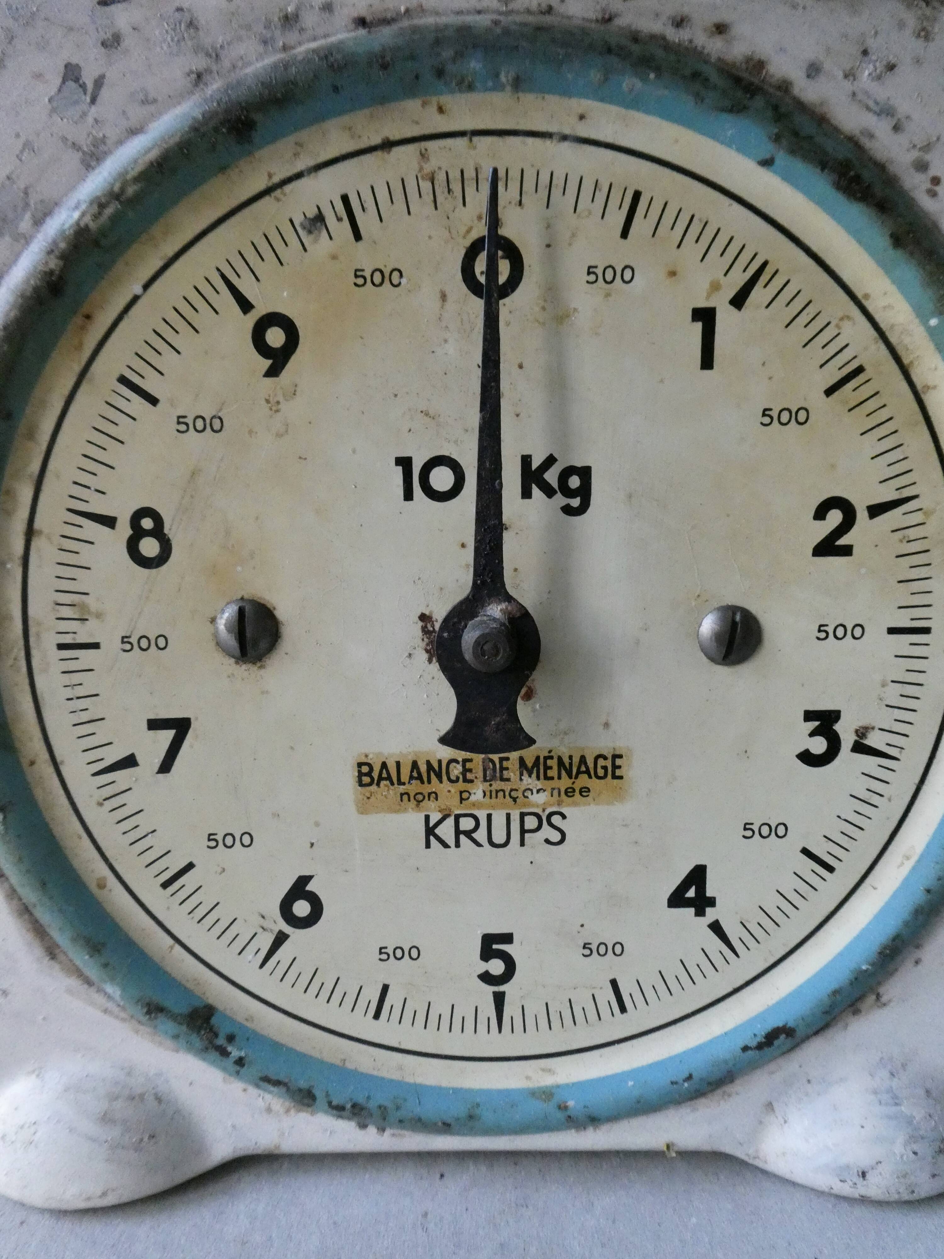 Krups kitchen scale of the 1940s