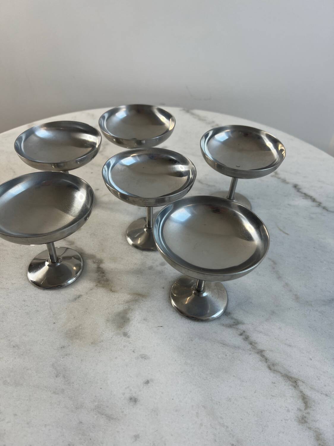 Set of 6 stainless steel cups