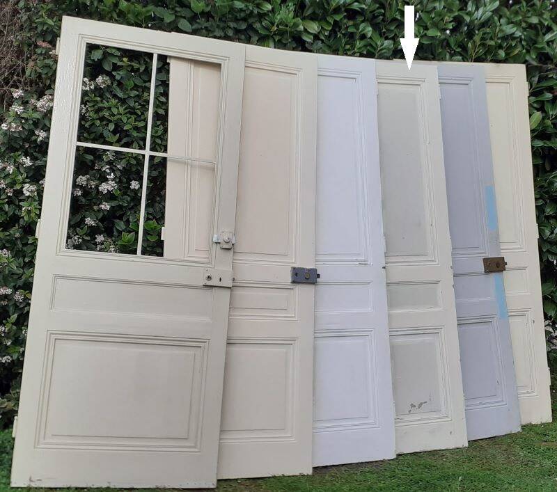 Communication door h221xl90cm old paneled, molded, interior