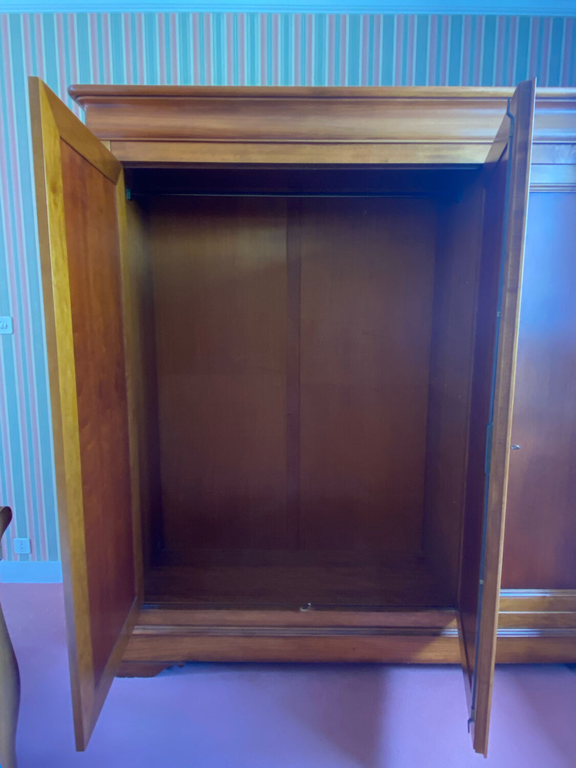 Wooden cabinet