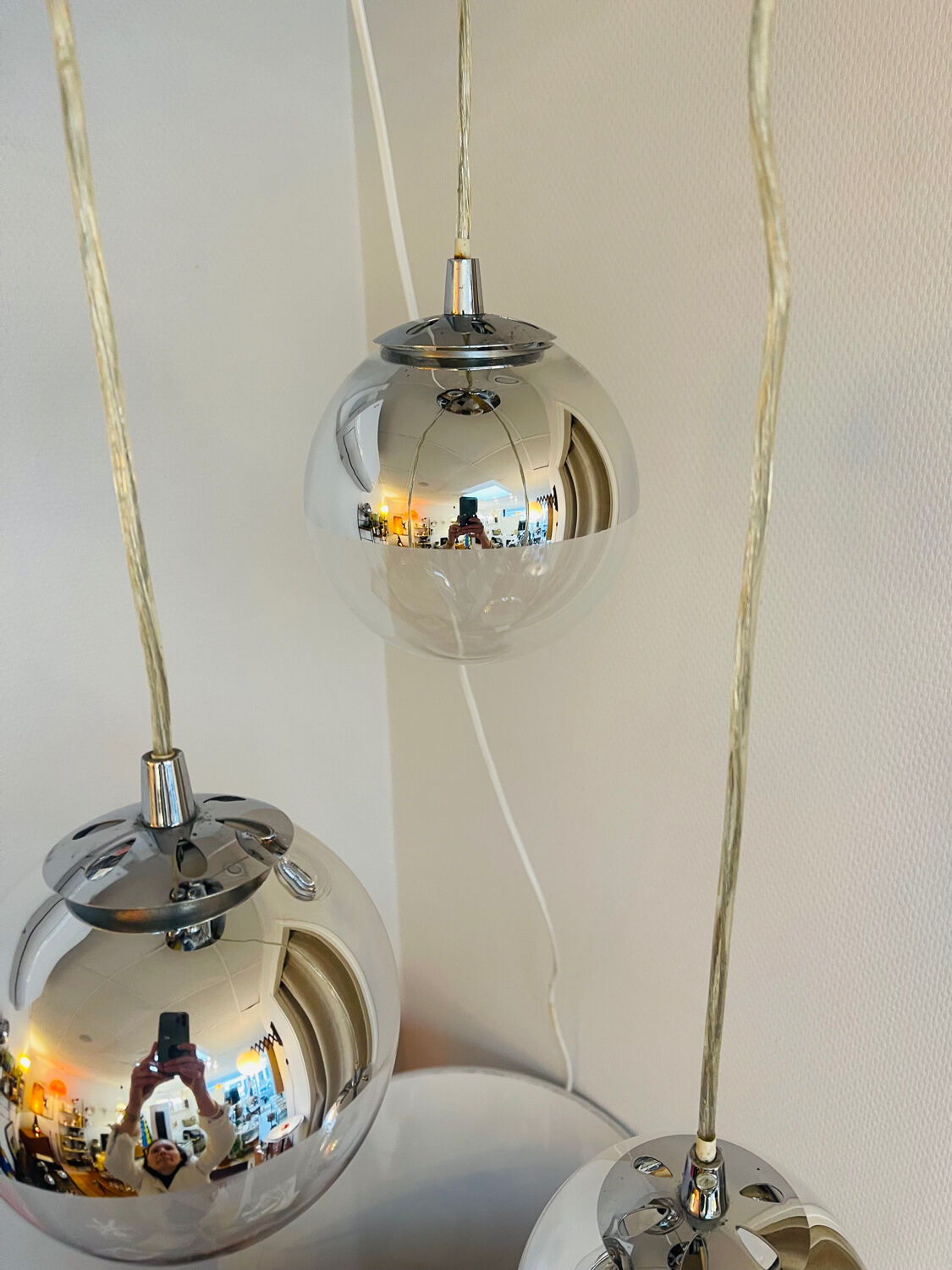 Suspension with triple chrome spheres – 70s spirit