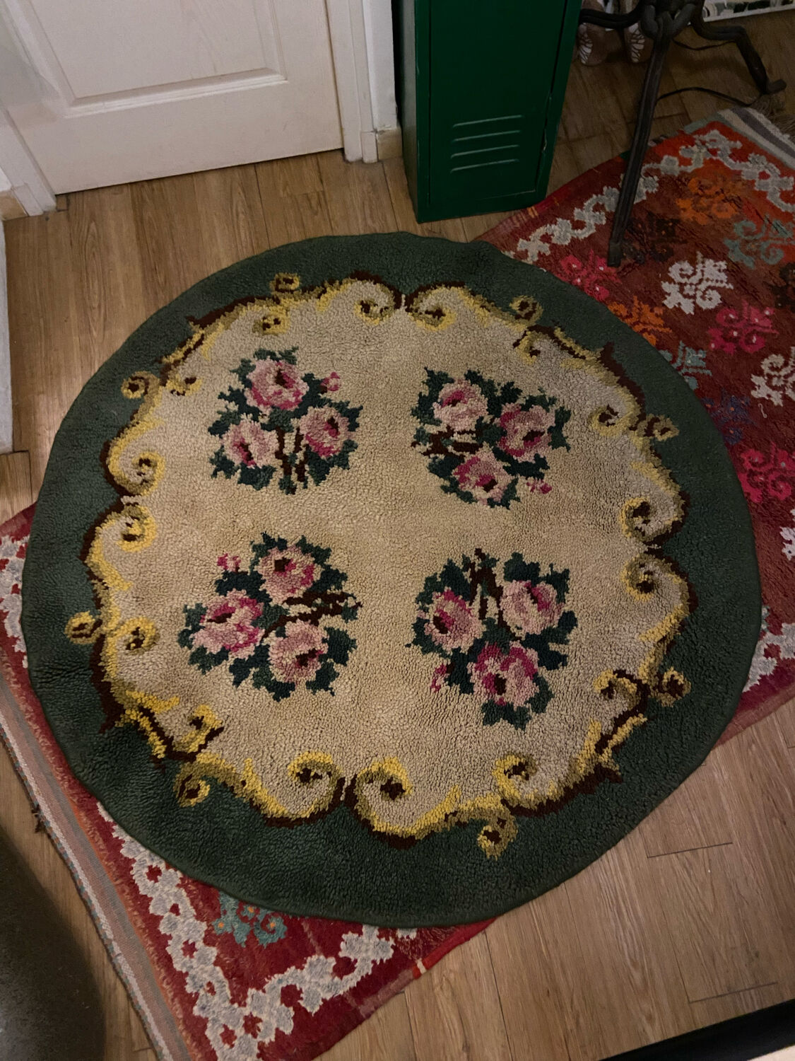 Round vintage wool rug 145cm