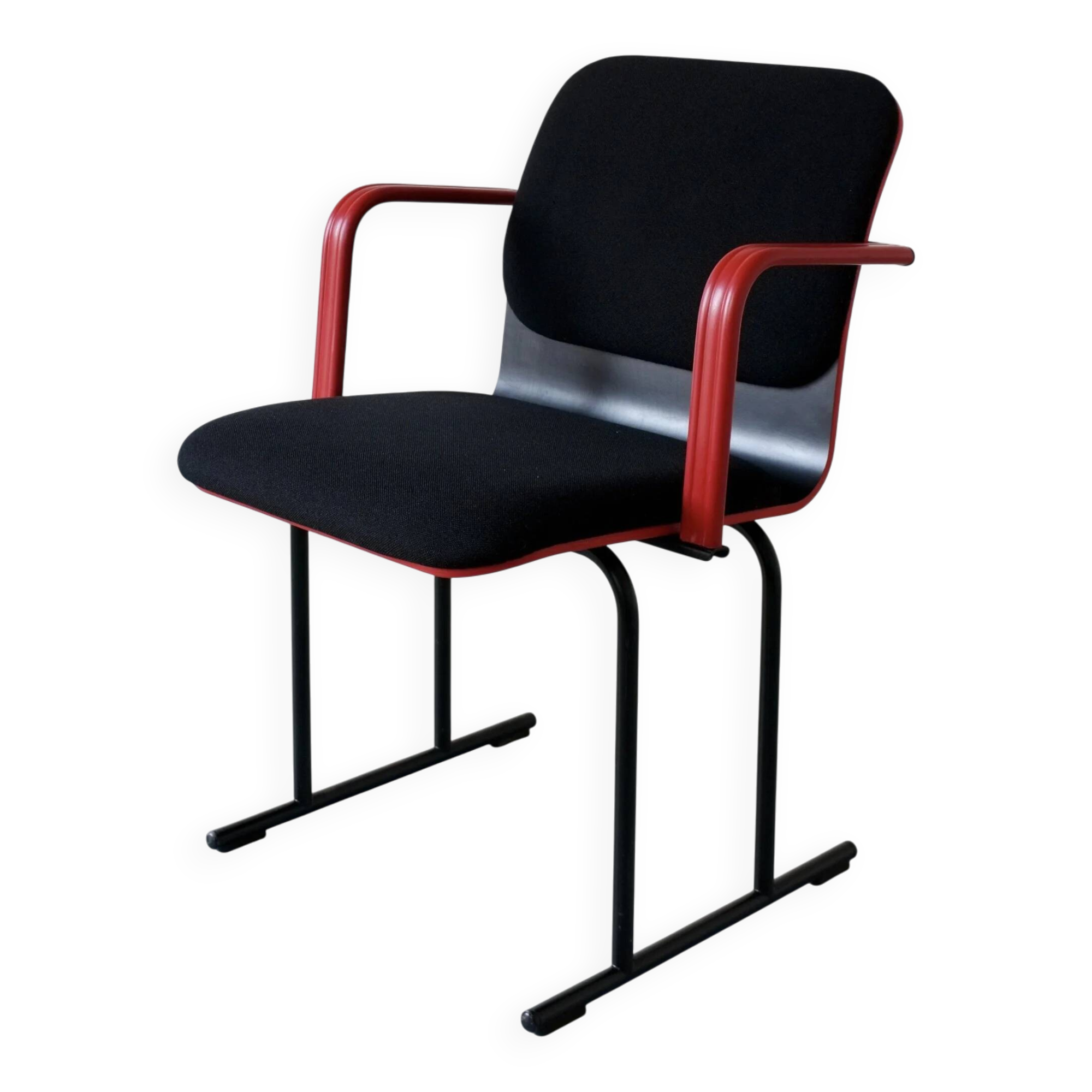 Black and red armchair by Yrjö Kukkapuro for Avarte, Finland, 1980s