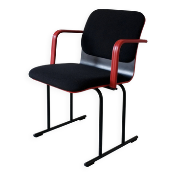 Black and red armchair by Yrjö Kukkapuro for Avarte, Finland, 1980s