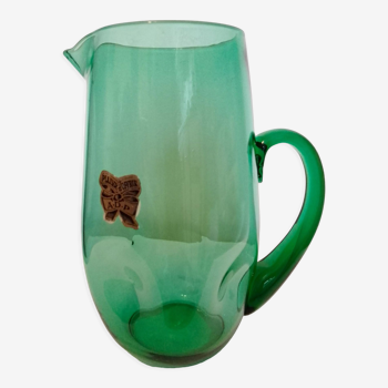 Carafe en verre soufflé verte