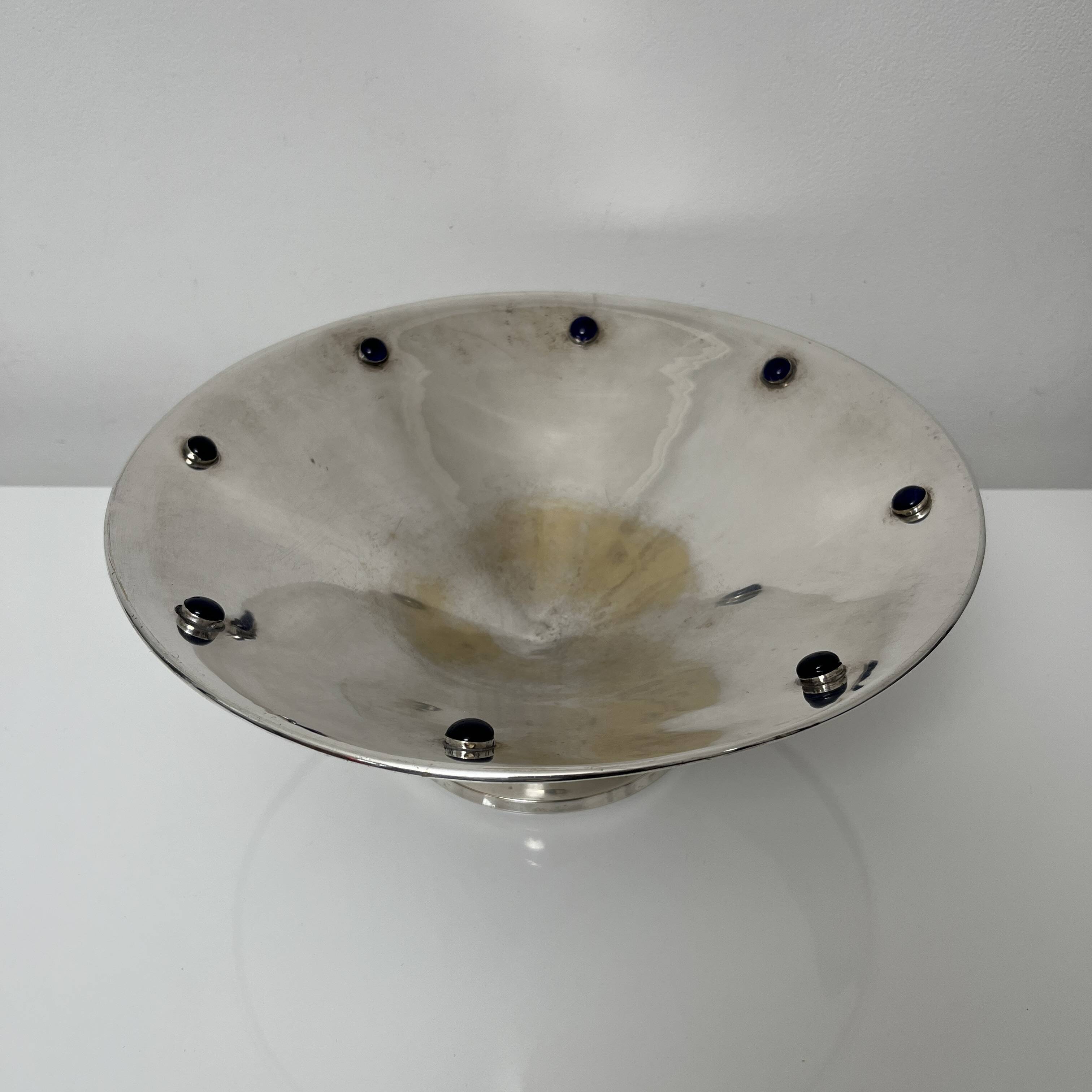 Fruit bowl centerpiece silver metal cabochon