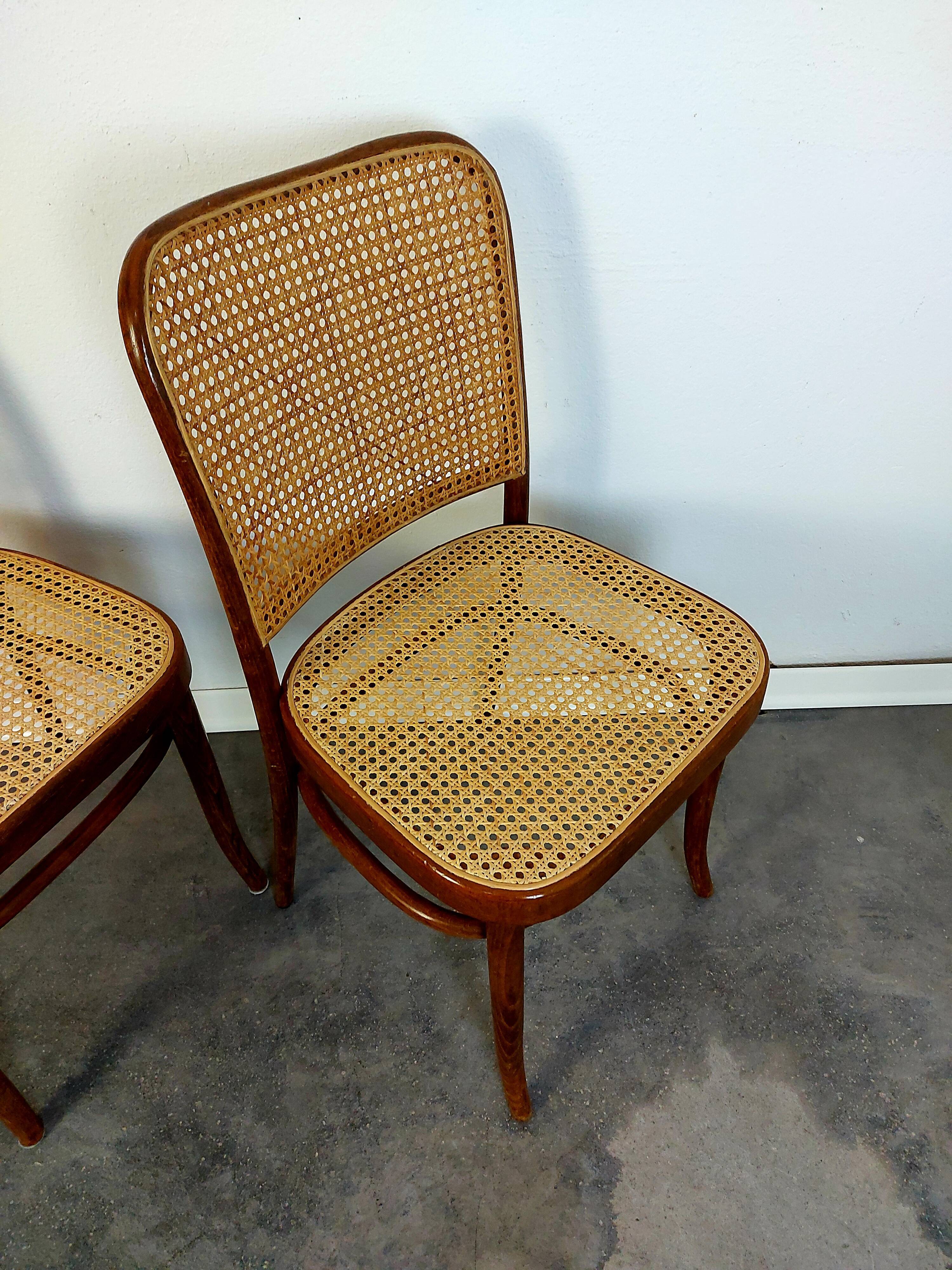 Prague Chair, no. 811 Bentwood chair, 1970s, 1 of 2