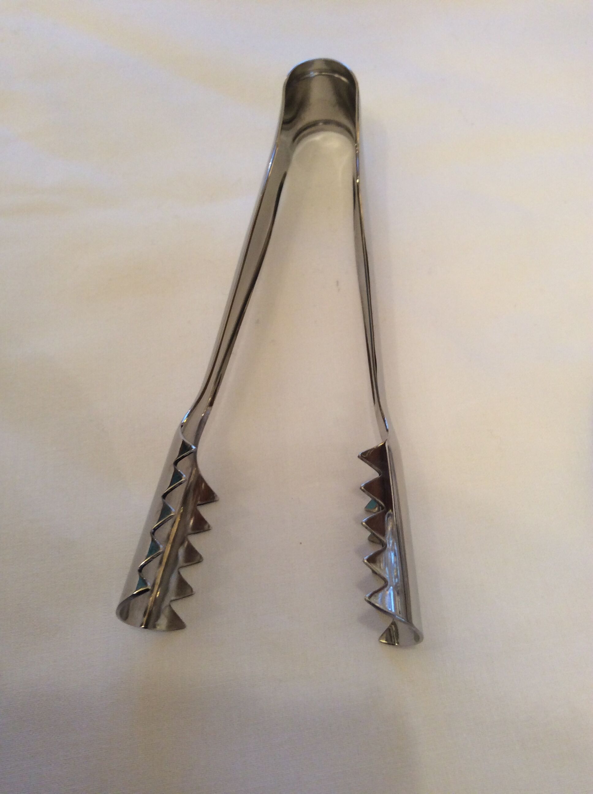 Ice bucket with his claw