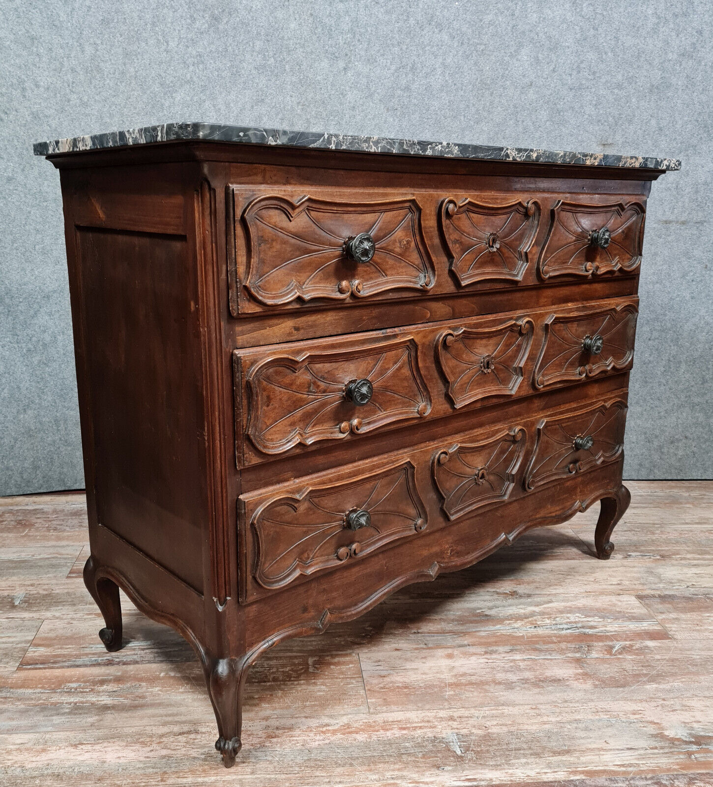 Louis XV Baroque chest of drawers in solid walnut circa 1850-1880