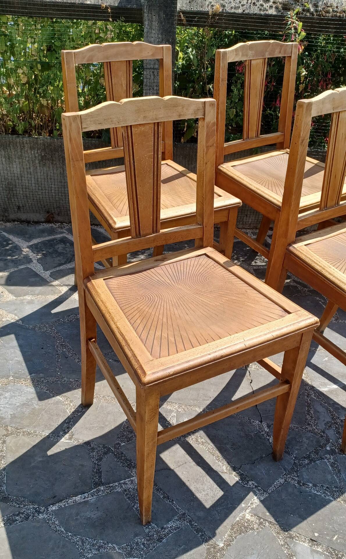Set of 6 wooden chairs from the 1950s.