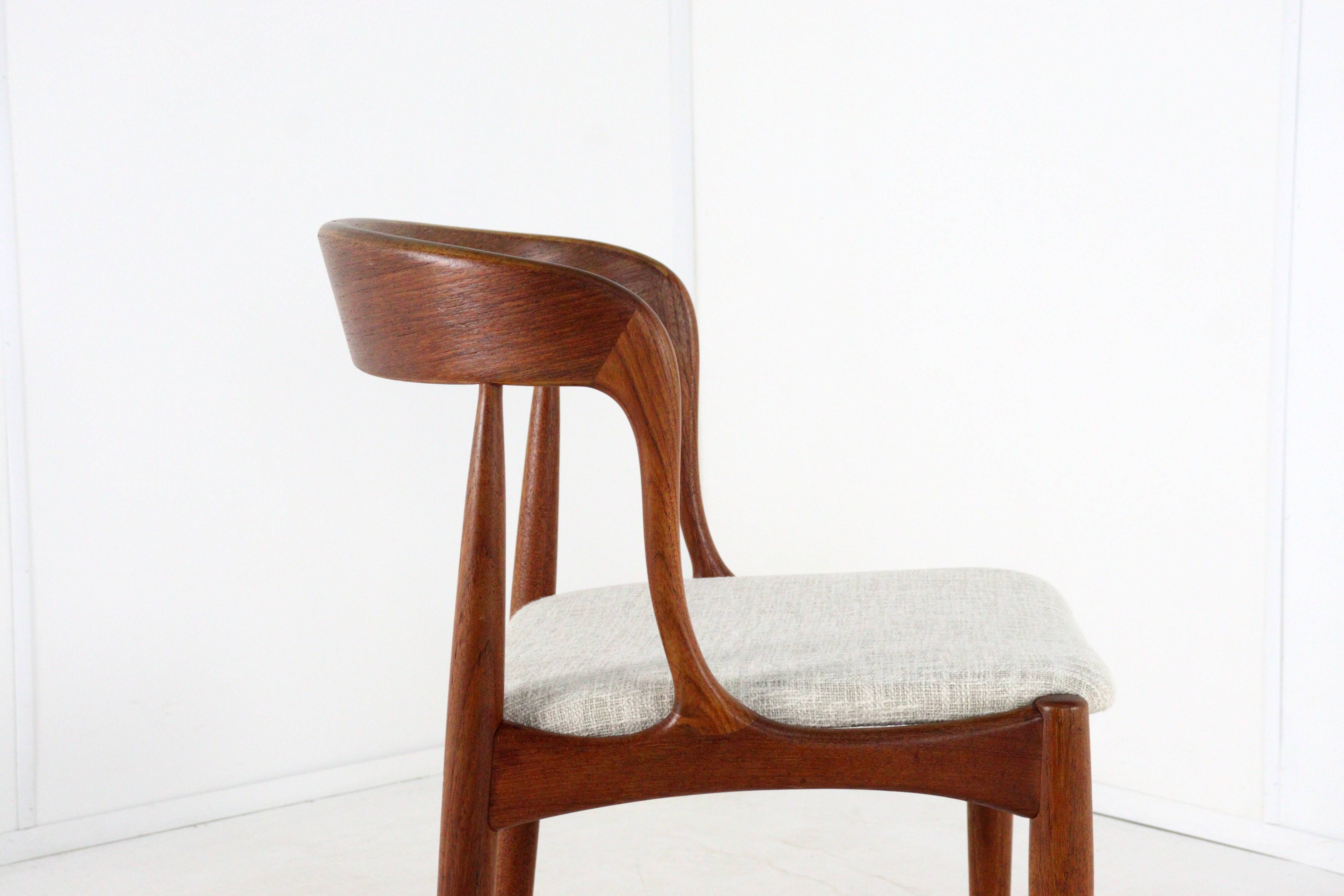Set of 10 Johannes Andersen chairs for Uldum Møbelfabrik - Danish design