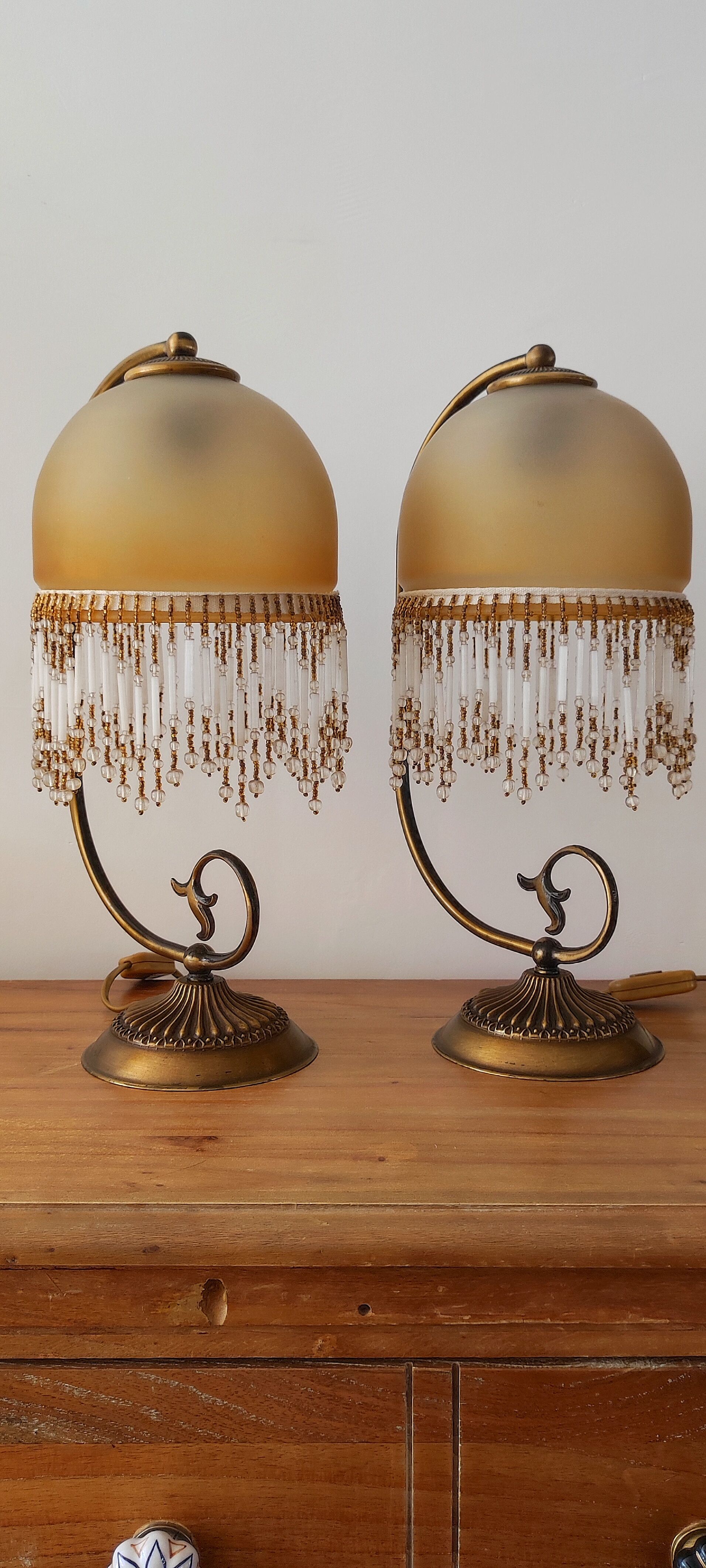 Pair of bedside lamps with grapevines