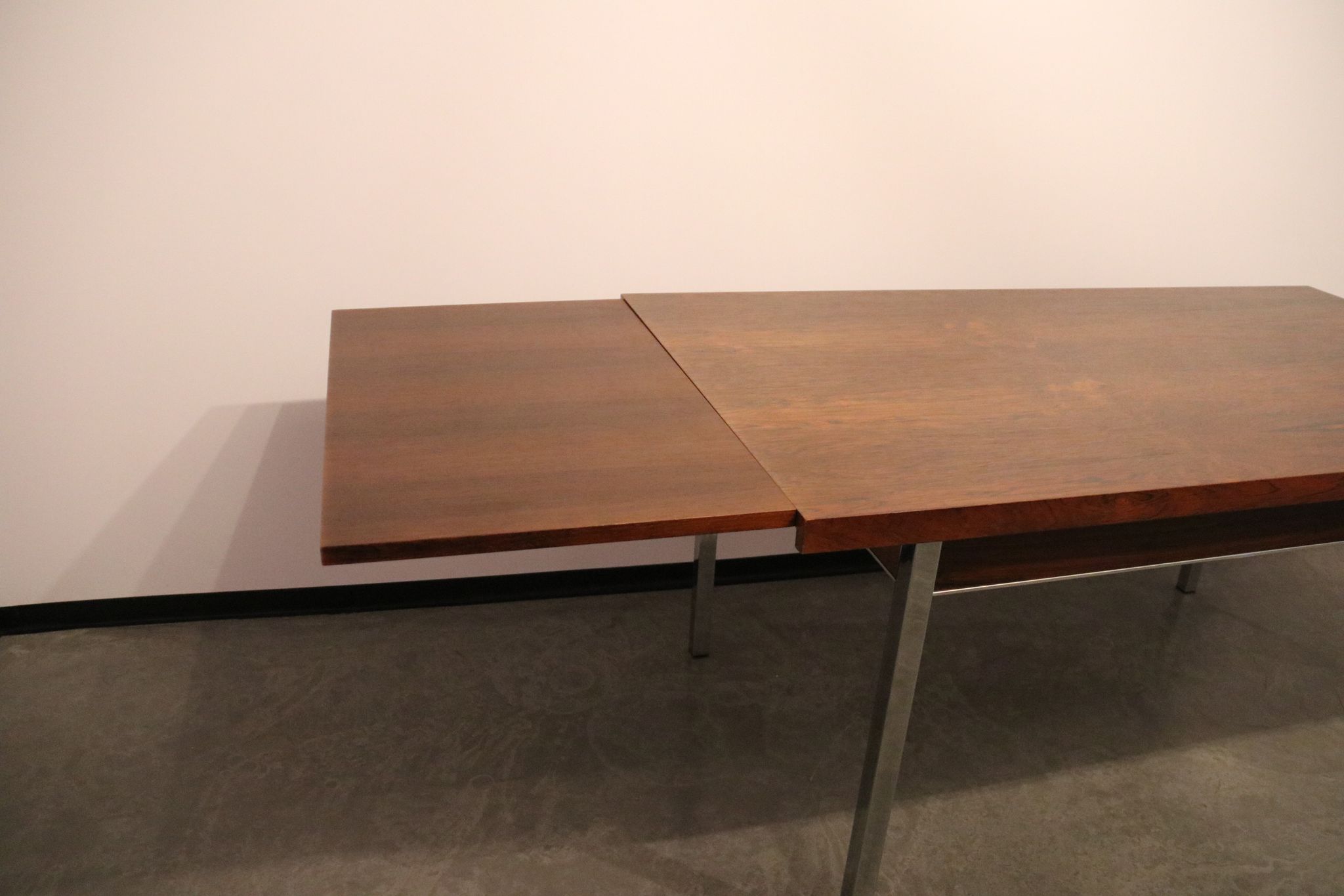 Table à manger extensible en bois de rose par Alfred Hendrickx, Belgique années 1950