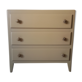 Vintage dresser