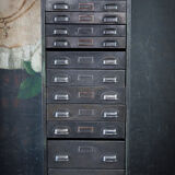 Armoire à tiroirs en métal