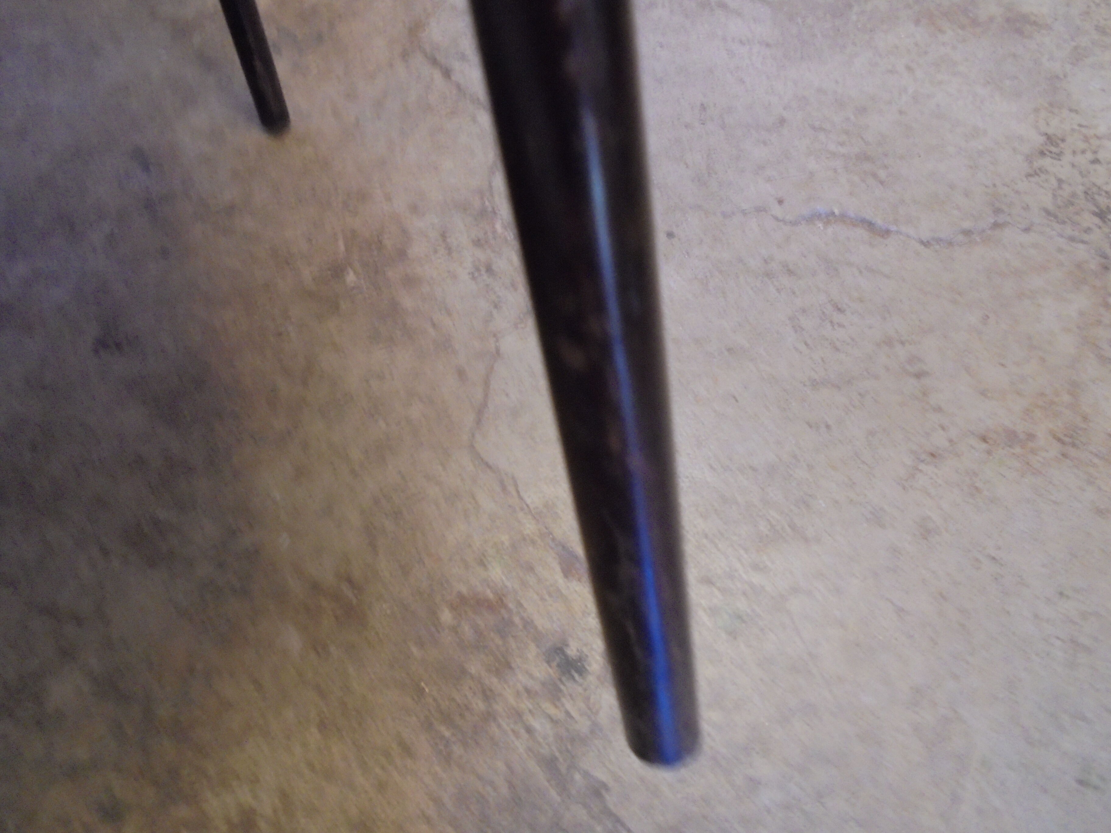 Porte revue de Ico Parisis model 201 of the 50s