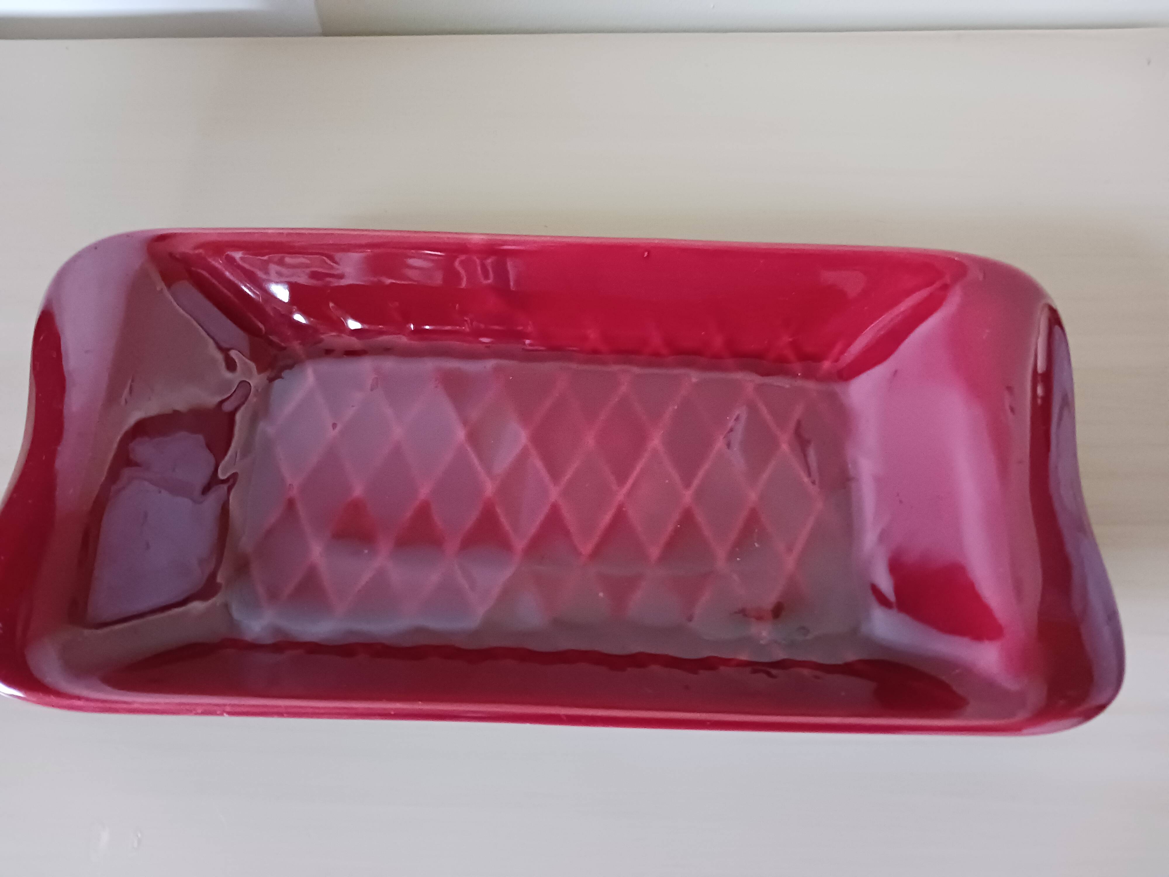 2 vintage earthenware cake dishes.