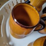 Carafe and 8 cups/cups