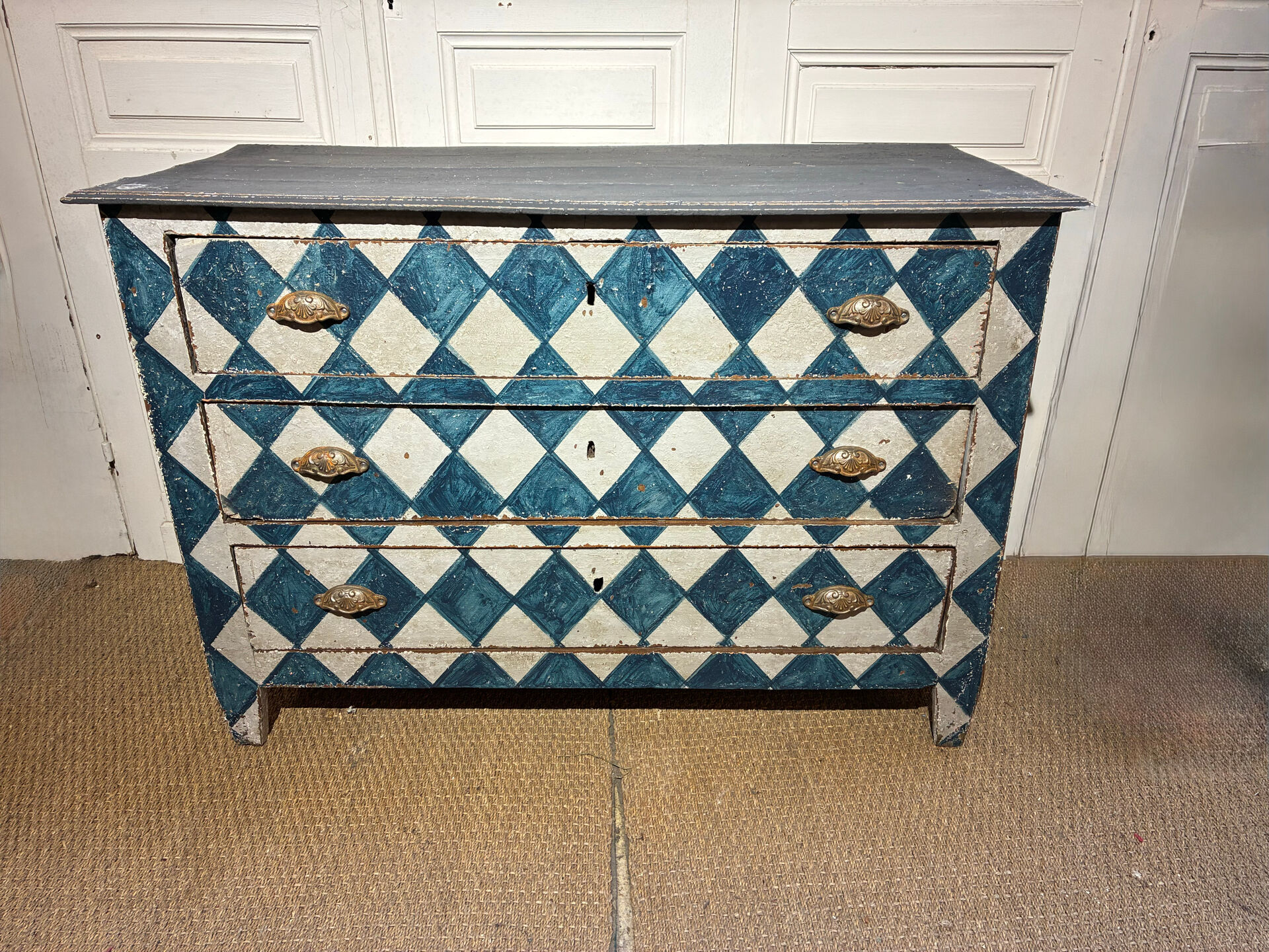 Ancienne Commode avec patin originale