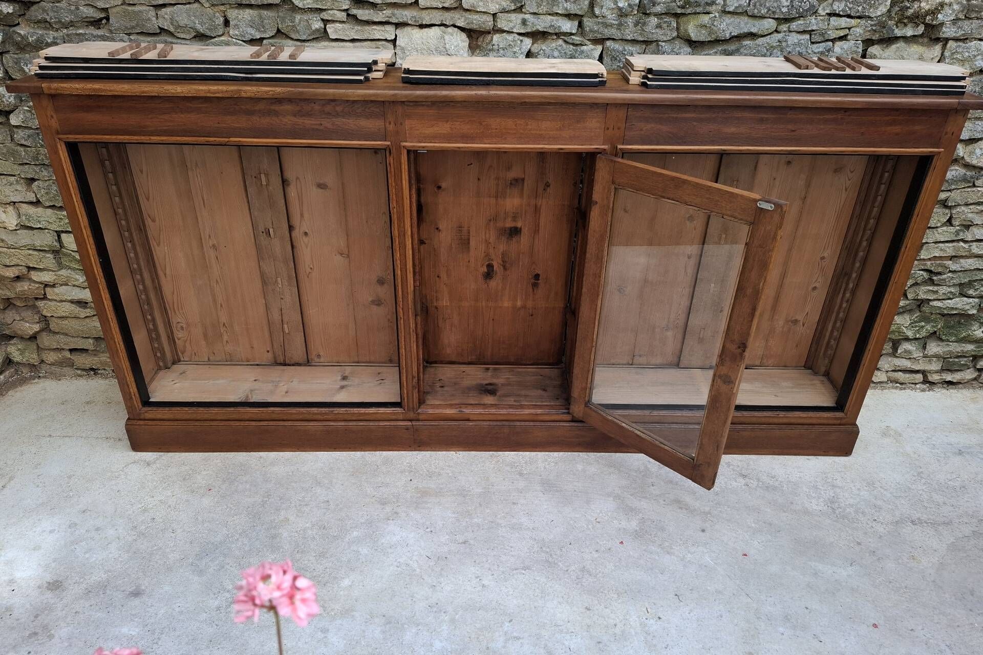 Oak display cabinet 237 cm