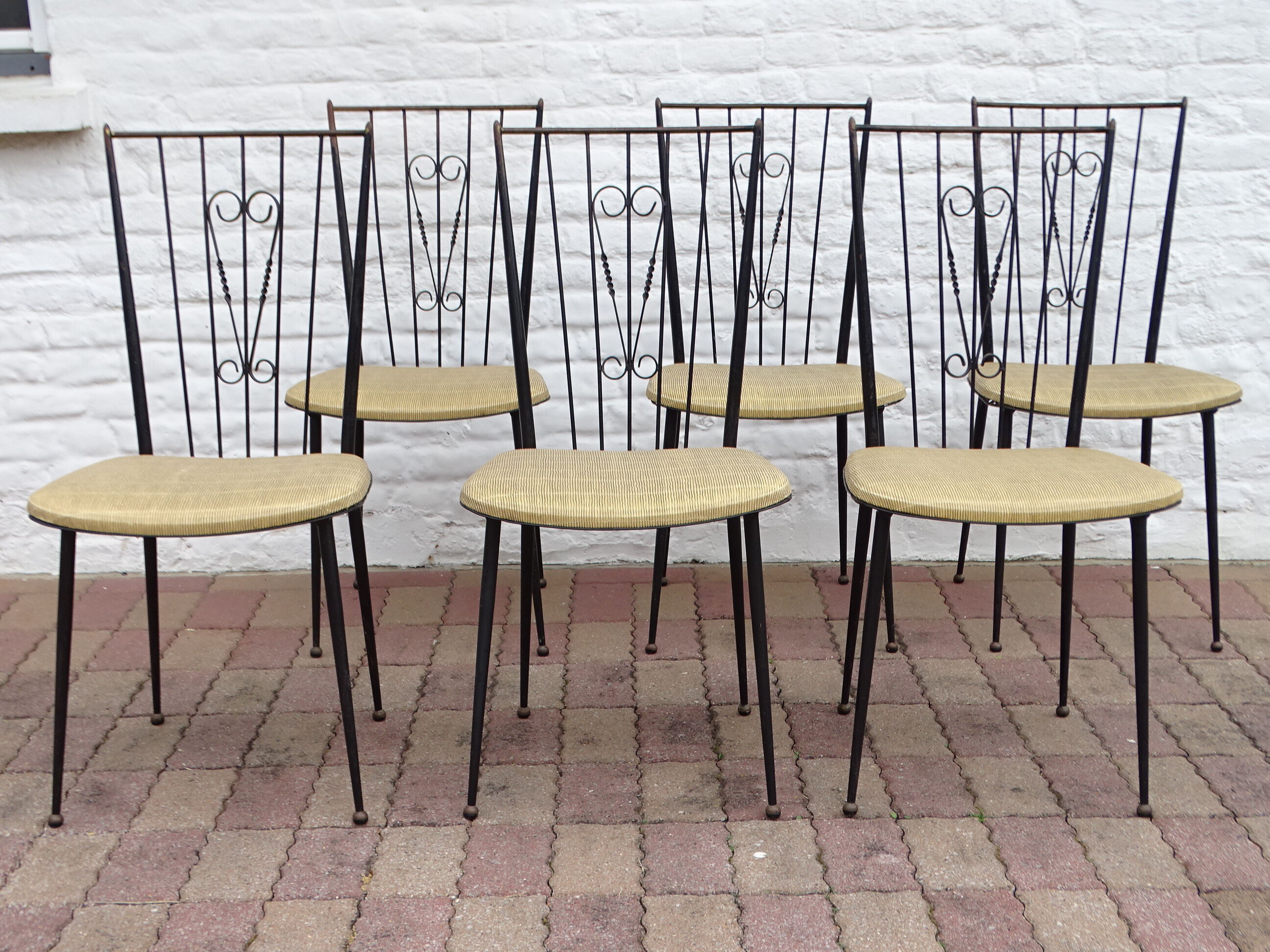 Set of 6 vintage chairs by Colette Gueden