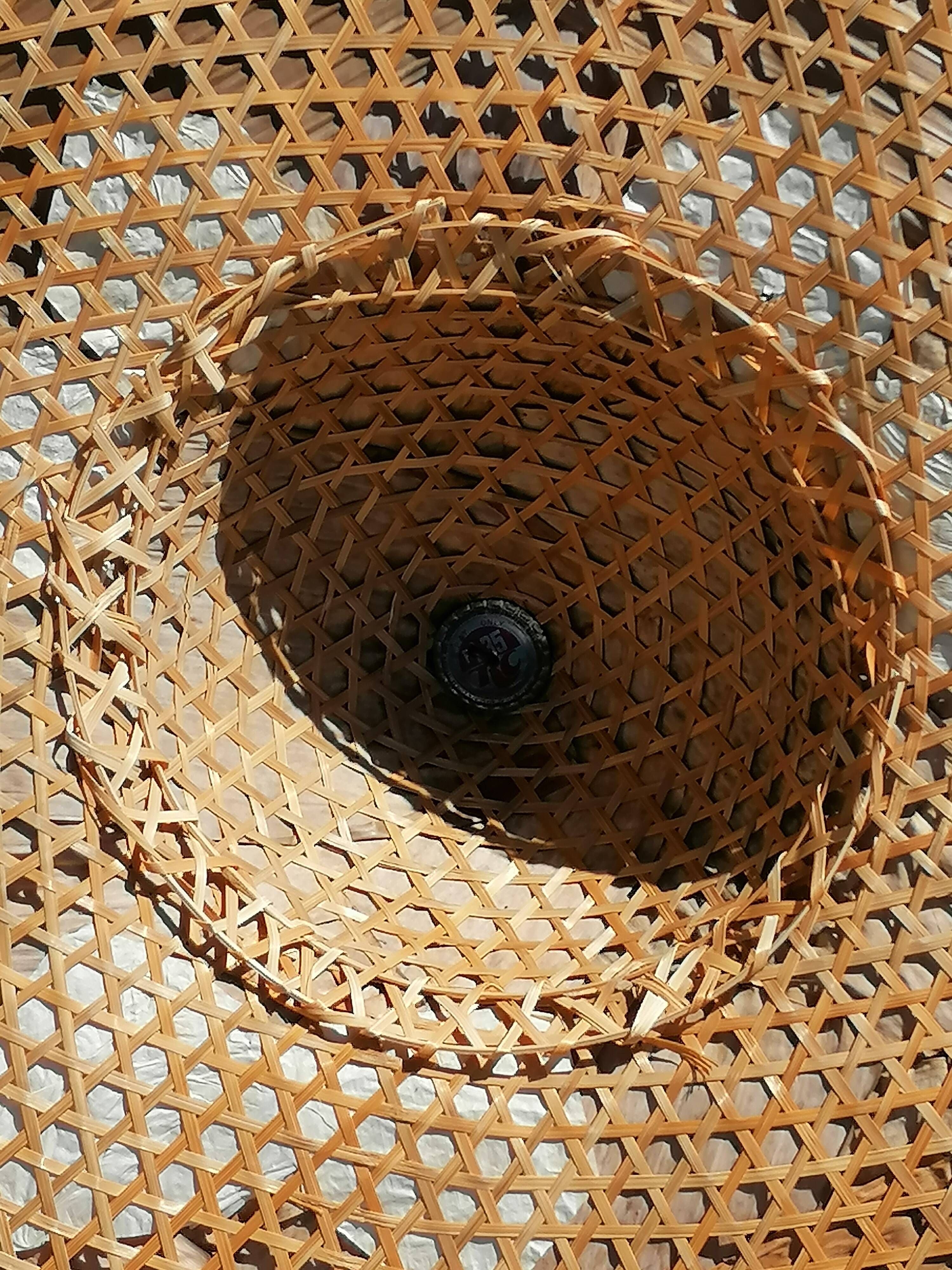 XXL Asian hat in woven caning