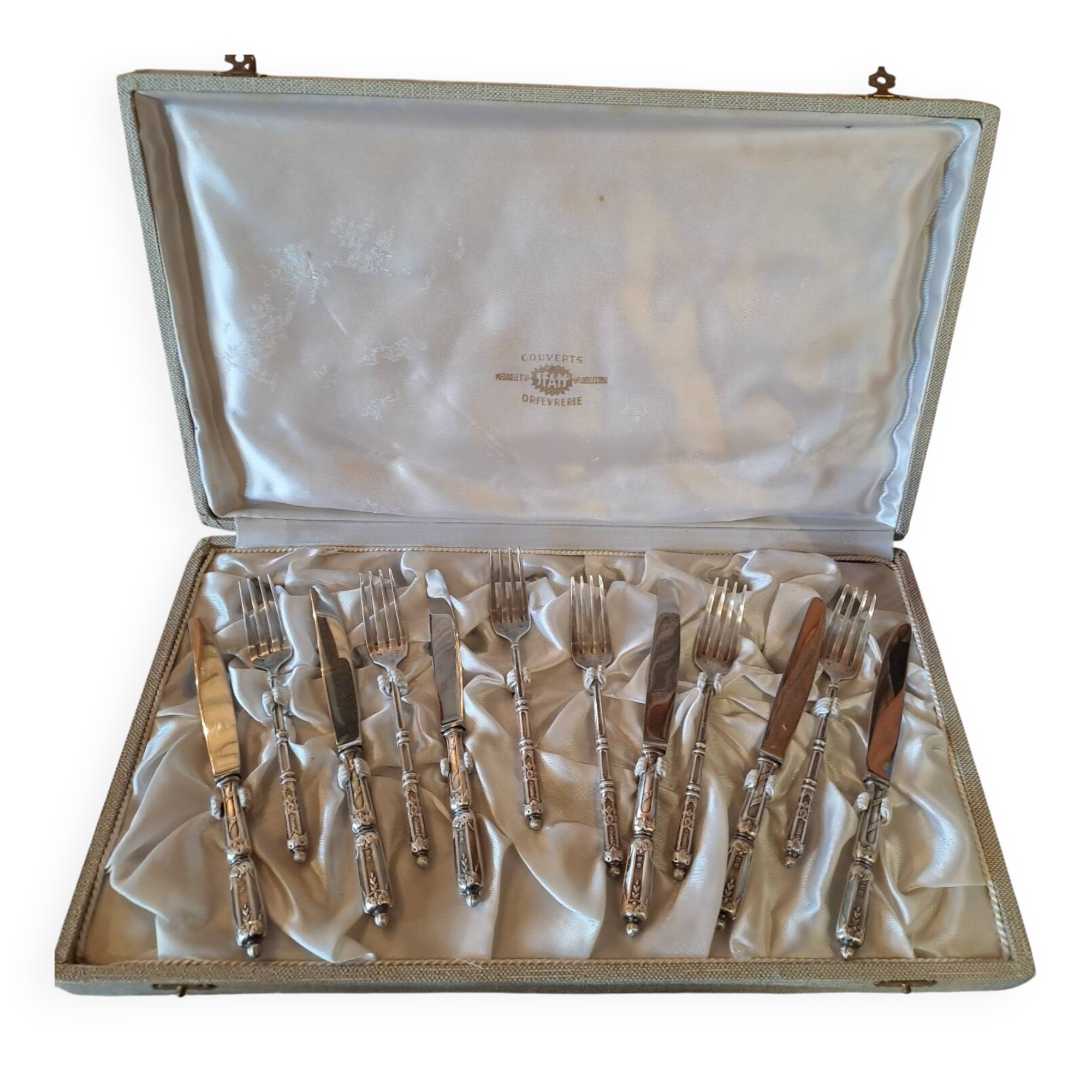 SFAM silver-plated metal cake stand, Russian style
