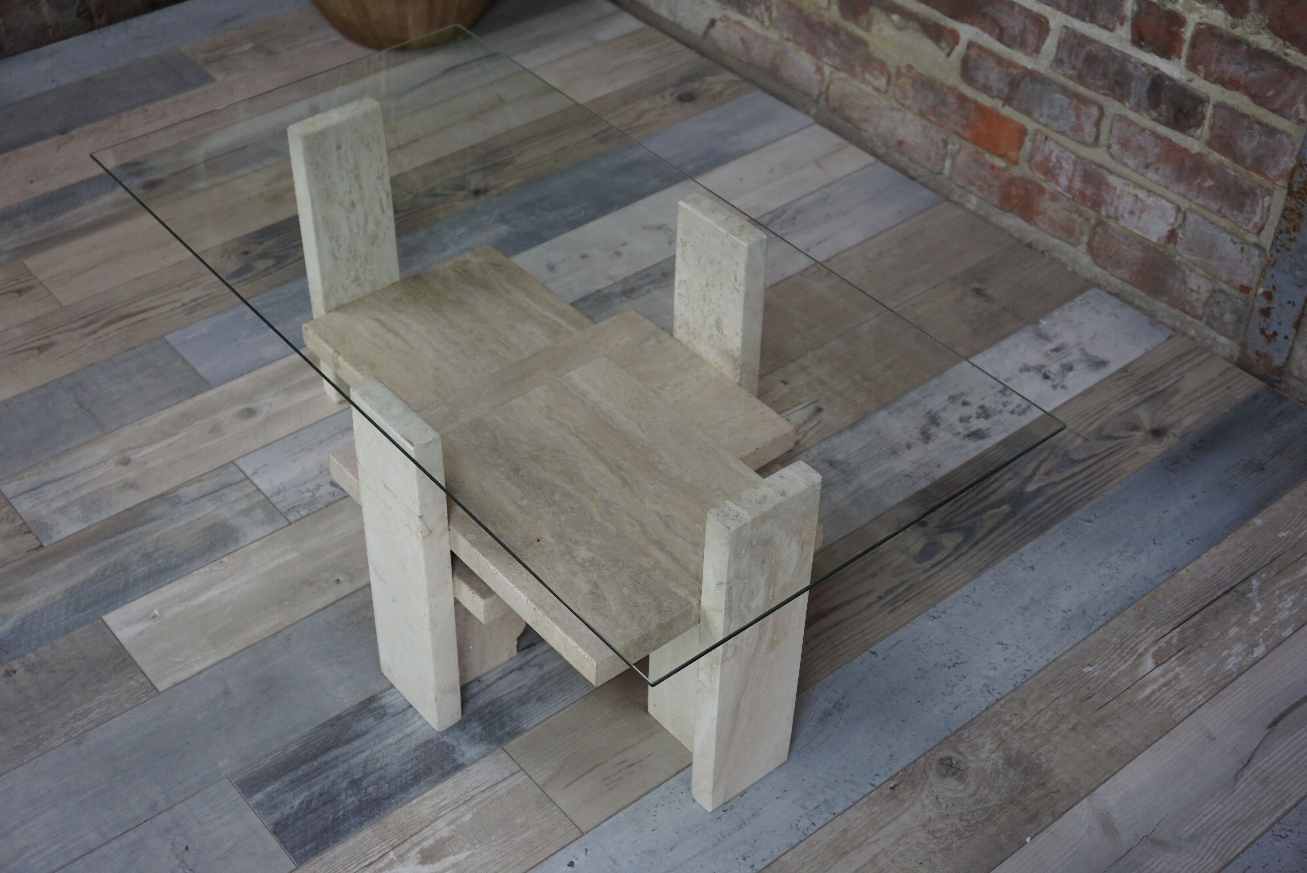 Table basse en travertin et verre design Willy Ballez