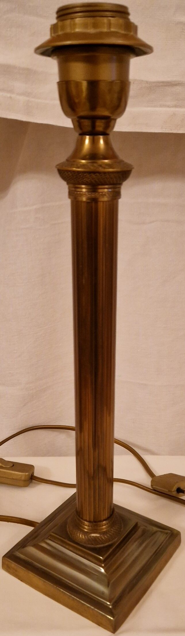 Vintage Art Deco brass table lamp – parchment effect shade –