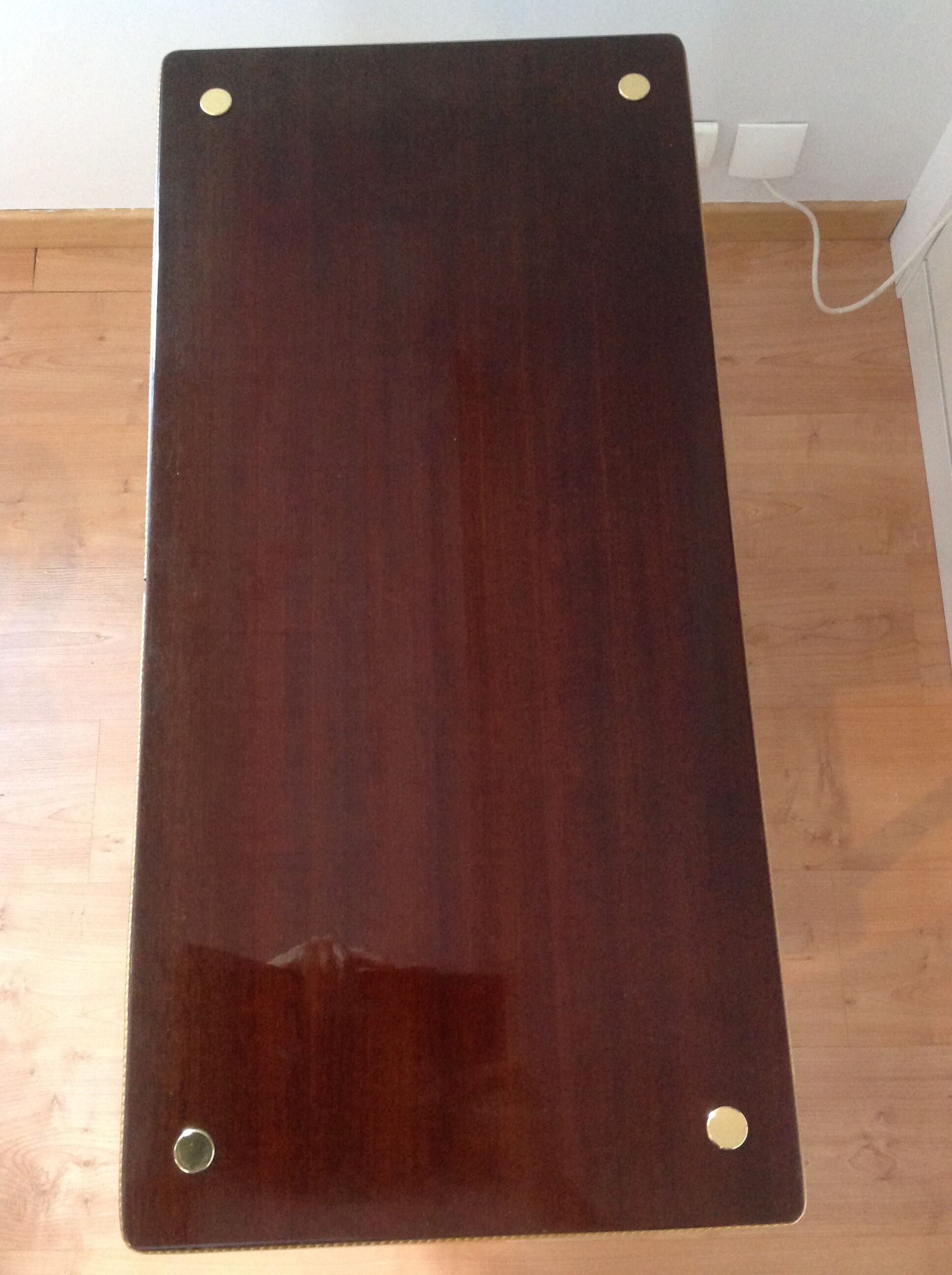 Dessert on varnished wood wheels / vintage 60s-70s