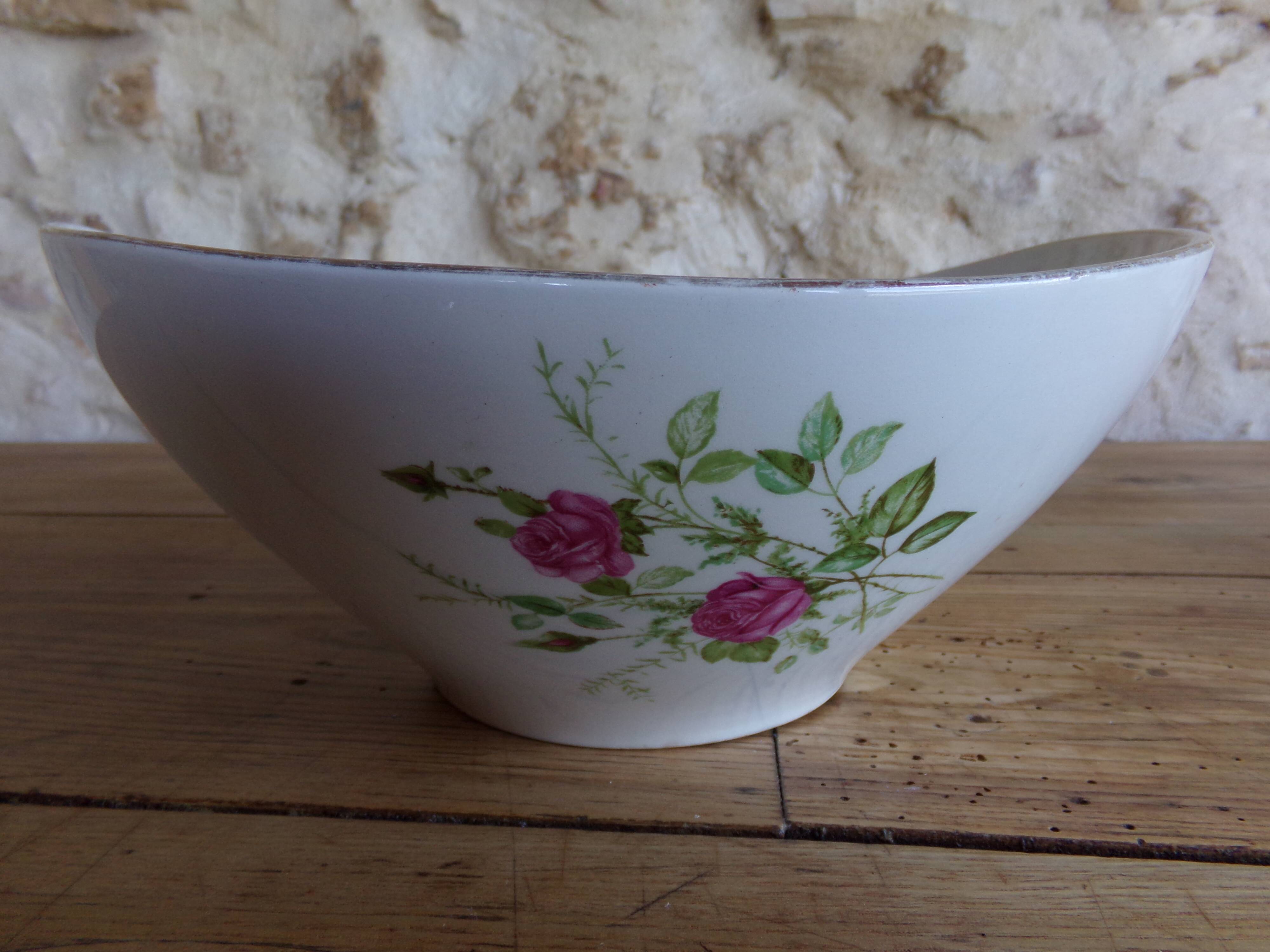 Salad bowl model "Pompadour" Faïencerie de Gien