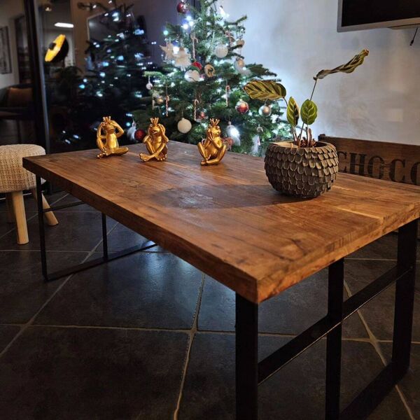 Table basse artisanale en bois exotique & acier plié - indus