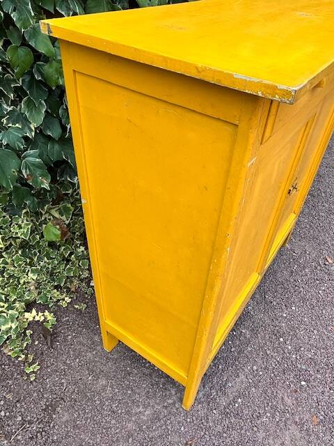 Yellow Parisian buffet