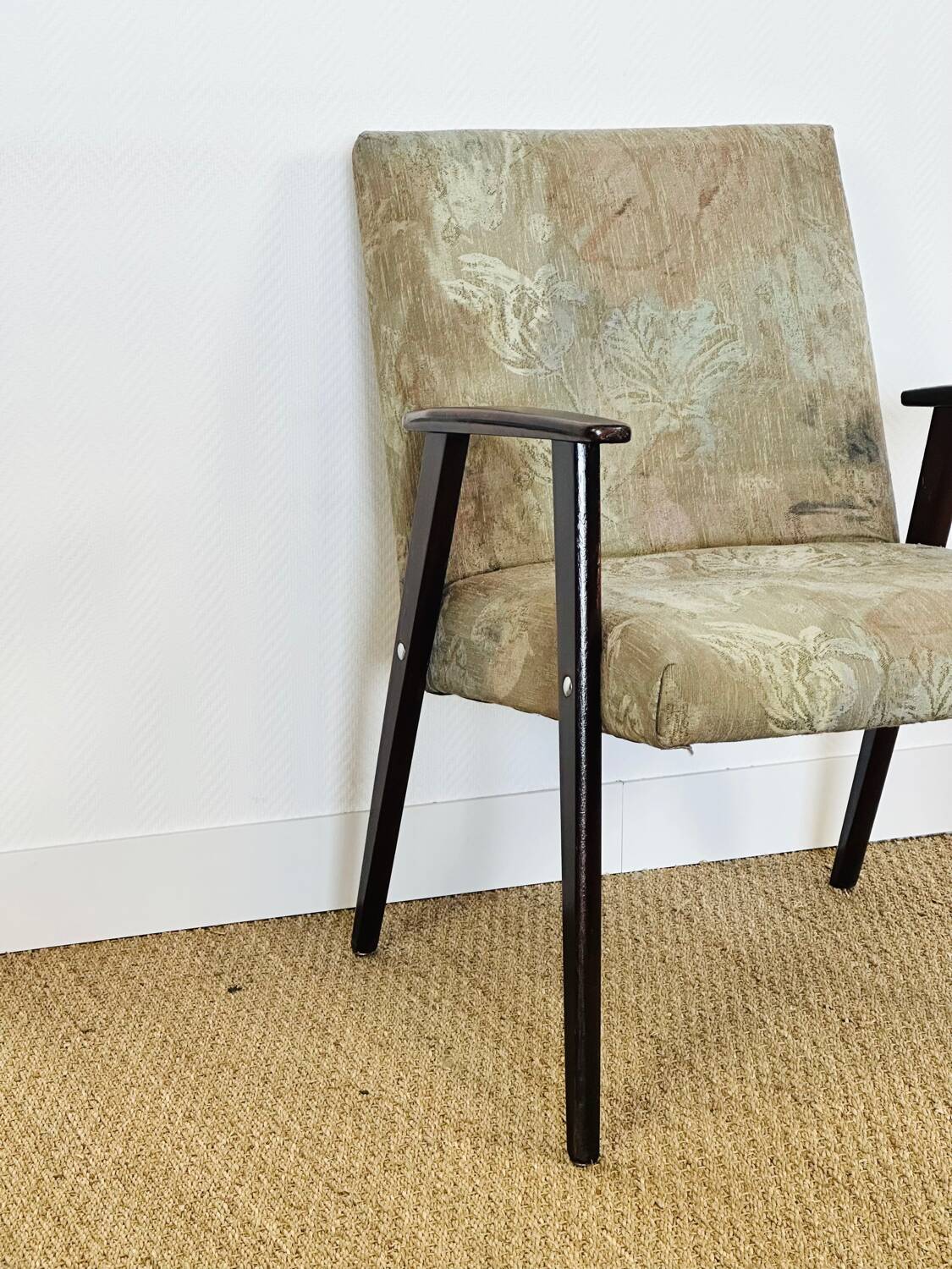 Fauteuil scandinave pieds compas 1960