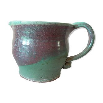 Old broc pitcher refresher in ceramic sandstone