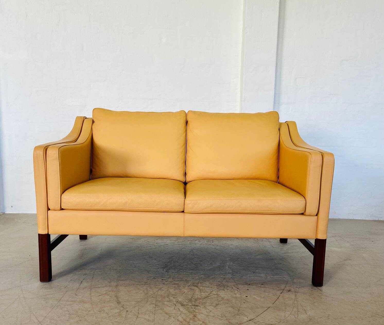 VINTAGE DANISH RETRO SKIPPER 2 PERSON SOFA IN BUTTERMILK LEATHER